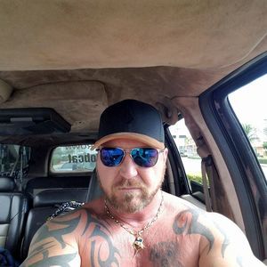 Meet your Posher, Larry